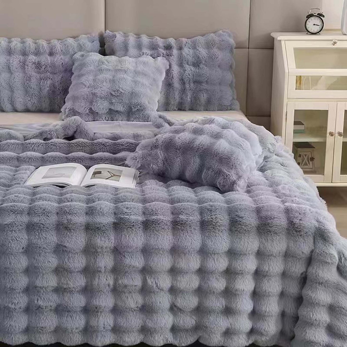 Light Grey Comforter Rabbit Bubble Velvet bedding cover